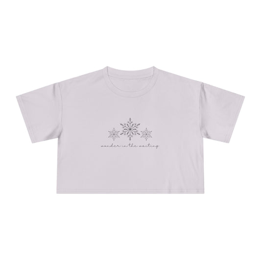 Wonder in the Waiting Women's Crop Tee